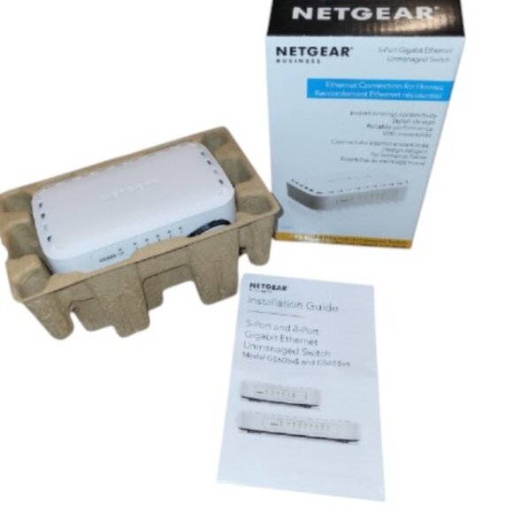 NETGEAR GS605 5 Port Gigabit Ethernet Unmanaged Switch | Reliable Wired Internet - Picture 1 of 7